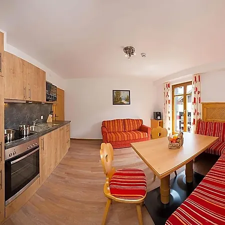 Quehenberger Apart Otel Maishofen